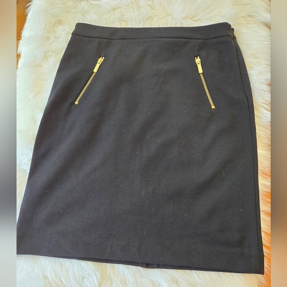 MICHAEL Michael Kors Black Pencil Skirt with Zip Accent Size 6
